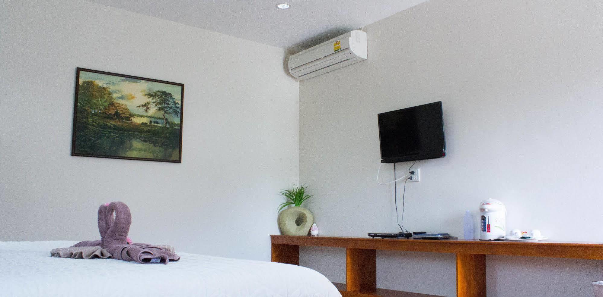 Yenjit Resort Chachoengsao Esterno foto
